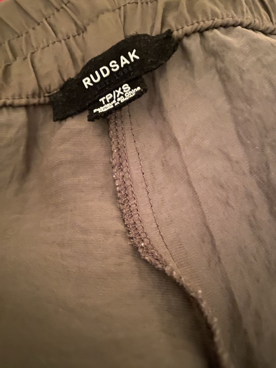 Pantaloni: Olive Green Cargo Pants – Usato da Dietikon venduto da Tdaf33 4