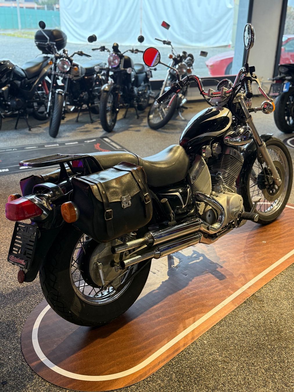 Yamaha Cruisers: YAMAHA XV 535 Noir Occasion – D'occasion à Payerne par Christinat_Motos 1