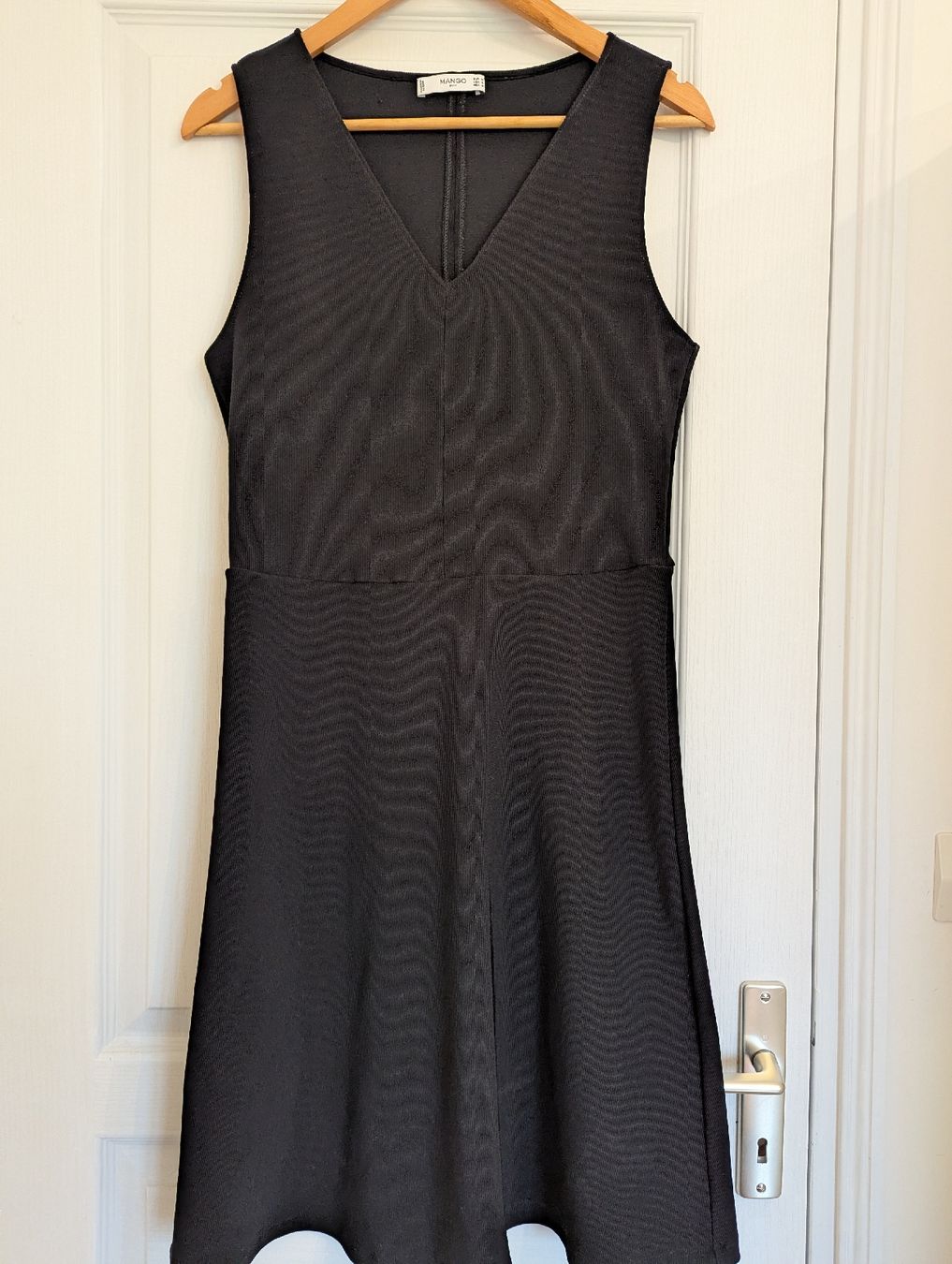 Mango Vestiti: petite robe noire mango M – Usato da Montreux venduto da dem_gyt9