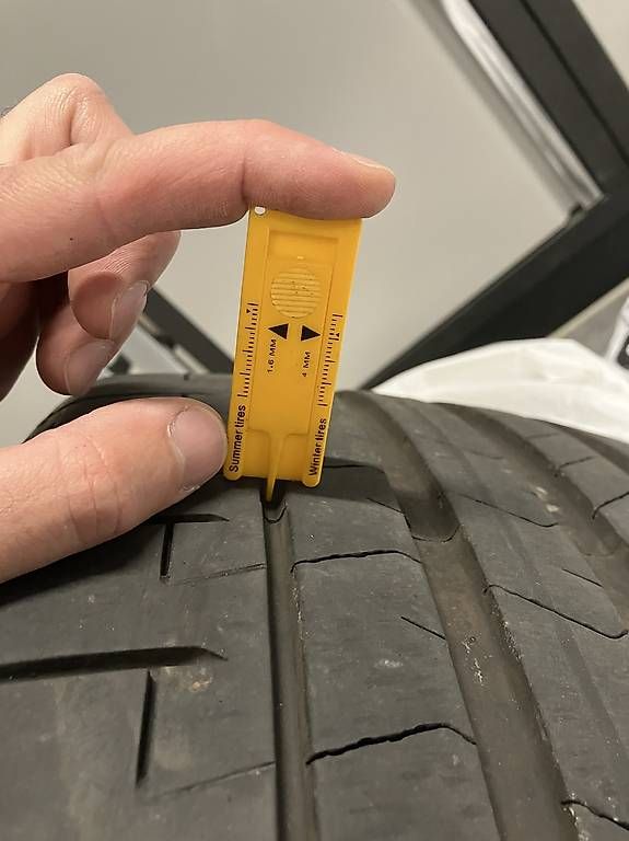 Pneus & Roues: Pirelli P ZERO 245 30 R20 – D'occasion à Menznau par siricius 3
