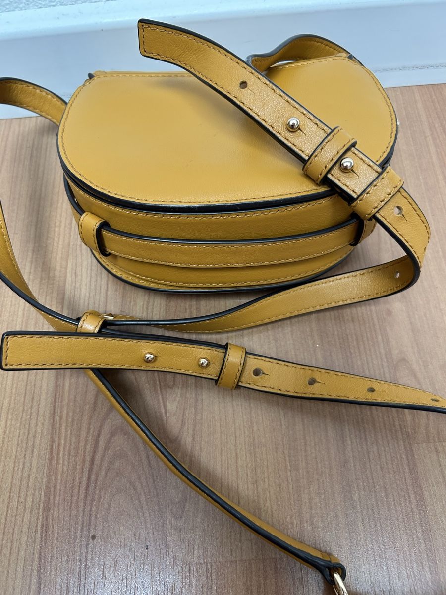 Michael Kors Borse da donna: Michael Kors Umhängetasche Gelb – Usato da Oberentfelden venduto da Snuge 2