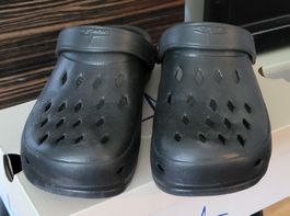 clogs