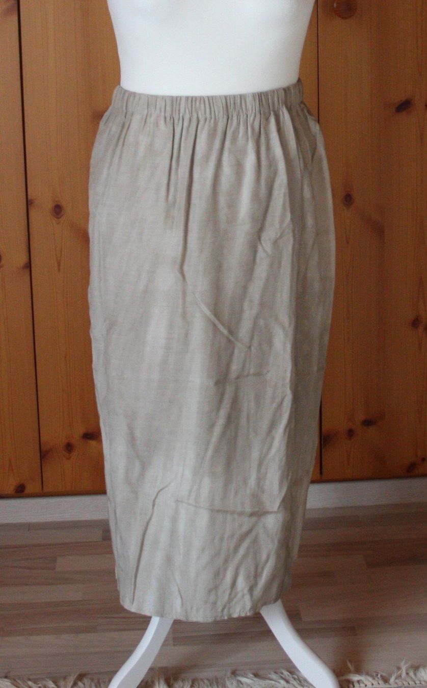 Gonne: Rock Jupe LUTZ TEUTLOFF beige Gr. 36 – Usato da Flüelen venduto da Diversicum-Vintage