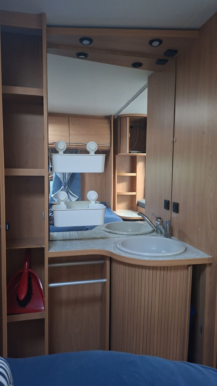 Bürstner Véhicules de camping: Bürstner Ventana 540TK 2003 – D'occasion à Tagelswangen par oceanfish 9