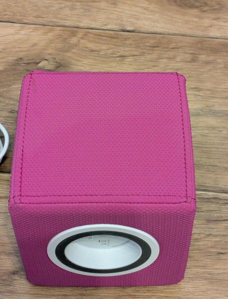 Giocattoli: Toniebox Toniesbox Beere mit Kabel – Usato da Aristau venduto da toni.1 4