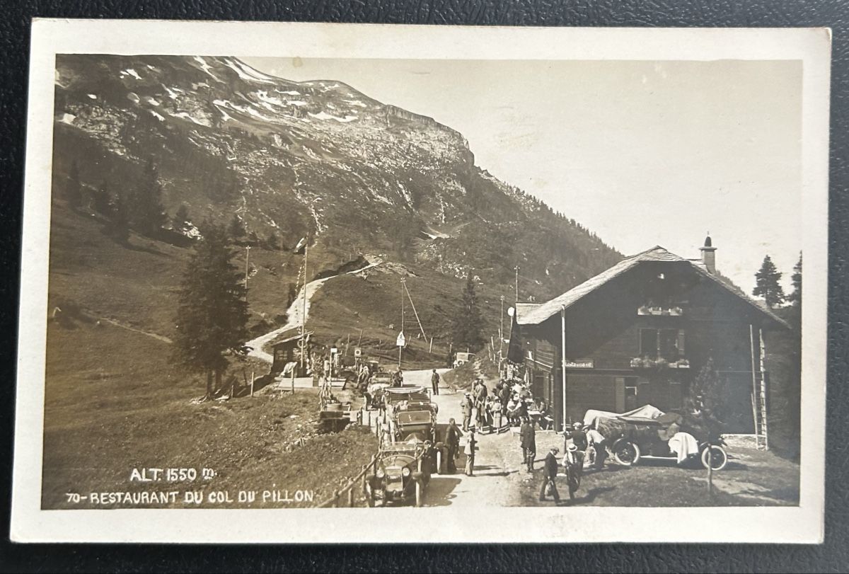 Ansichtskarten: Col du Pillon Restaurant mit alten Autos  – Gebraucht aus Horw von Tellbub