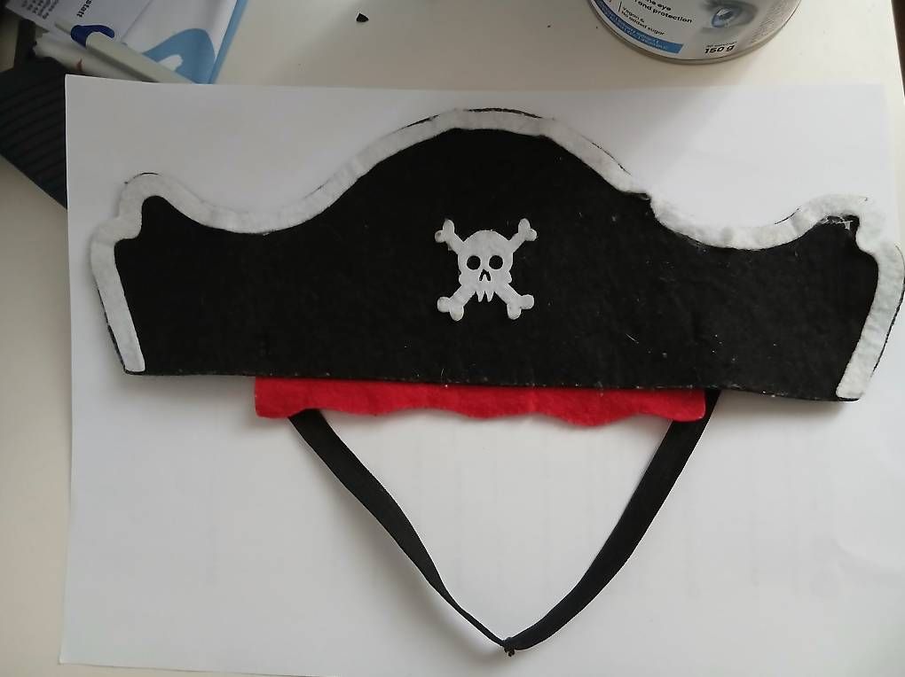 Costumi: Piratenset mit Mütze 3-teilig – Usato da Langnau am Albis venduto da Alhambra1976 2