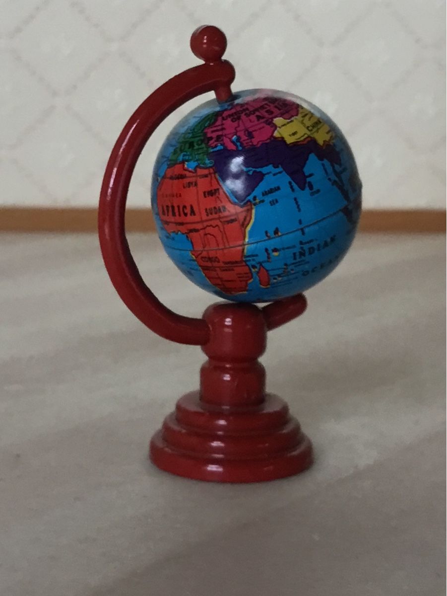 Case e mobili per bambole: Puppenstuben Globus 1:12 – Usato da St. Gallen venduto da chamilla 1