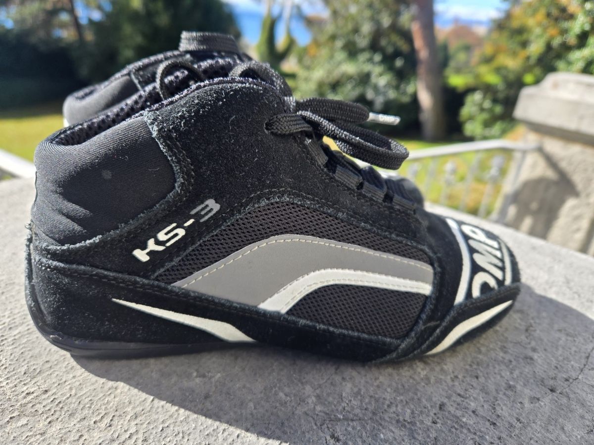 OMP Scarpe per ragazzi: Chaussures de karting OMP enfant taille 33 – Nuovo (secondo la descrizione) da Lausanne venduto da Flo1006 1