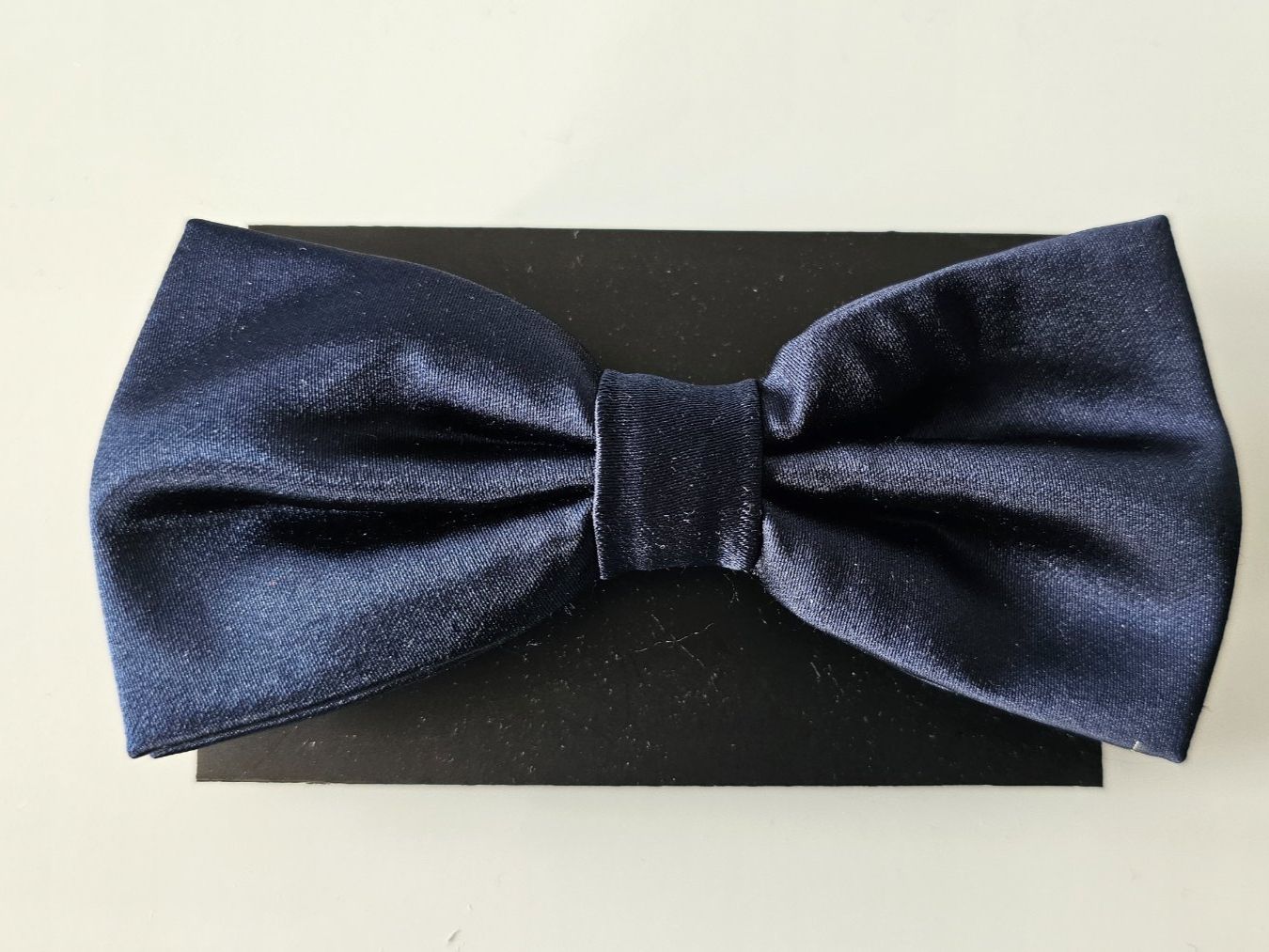 Cravatte: marine uni satin Fliege – Nuovo e nell'imballaggio originale da Fehraltorf venduto da herrenaccessoirsking