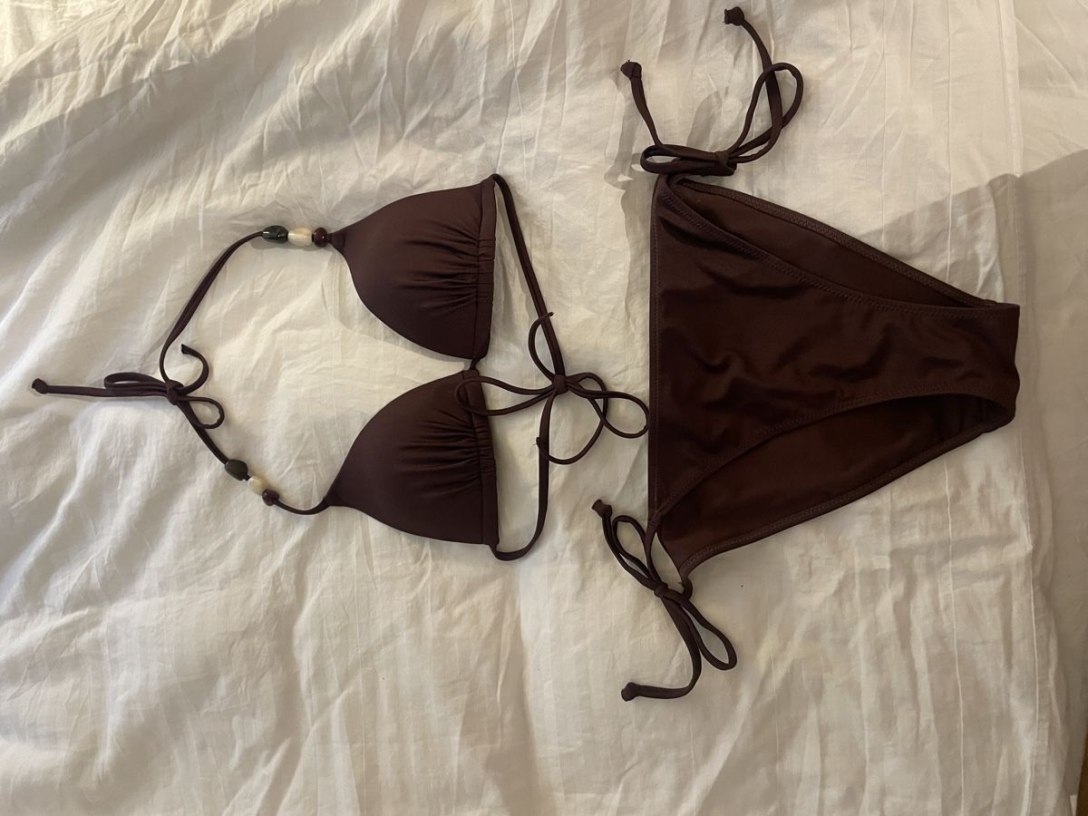 H&M Costumi da bagno & Bikini: Brauner Triangel-Bikini mit Perlendetails – Nuovo (secondo la descrizione) da Zürich venduto da ari_s52l 2