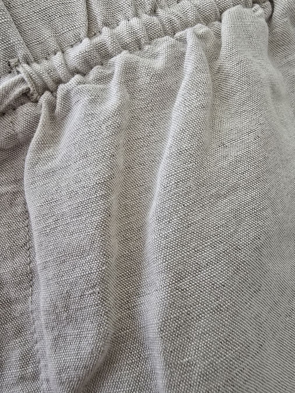H&M Pantaloni: Leinenhosen H&M Grösse S, helles Greige, gerader Schnitt – Usato da Lenzburg venduto da Lavendercupcake 4