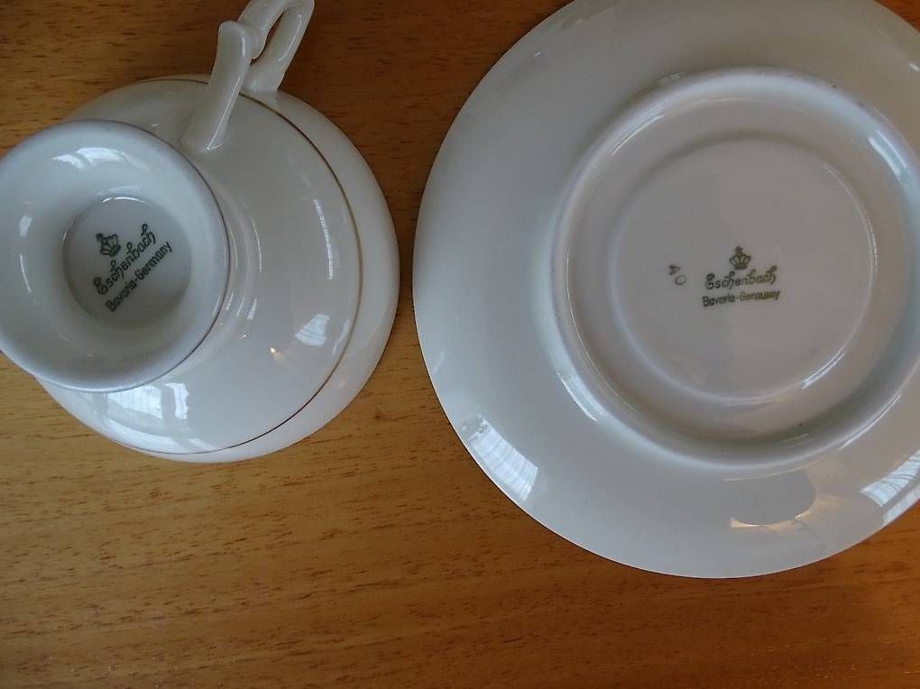 Set di piatti: Mokkatassen / Espressotassen – Usato da Schwyz venduto da schwyzch 4