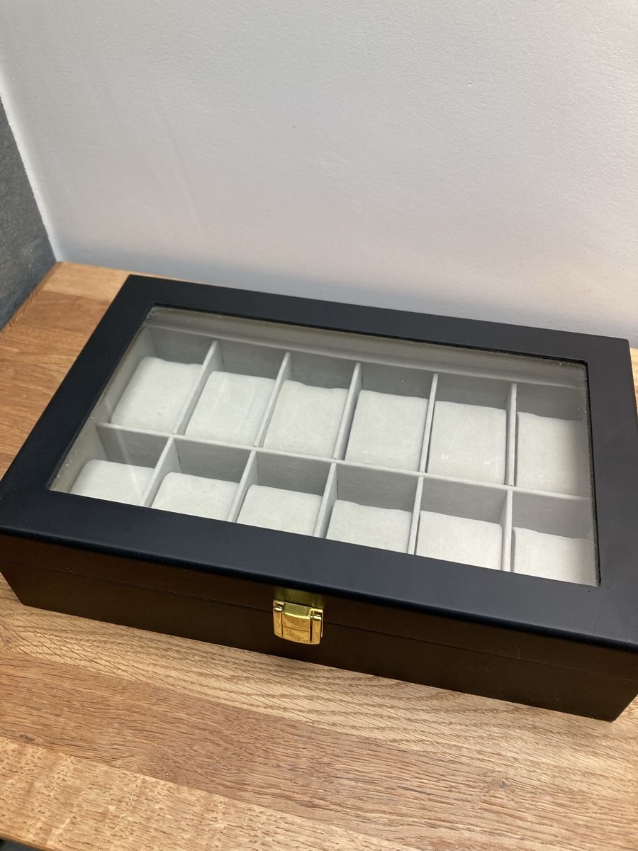 Boîtes de montres: Uhren-Box 12er – D'occasion à Lenggenwil par Geeecko85 1