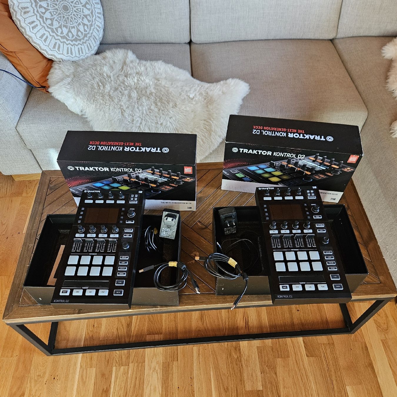 Traktor Instruments de musique: 2x traktor d2 native instruments – D'occasion à Château-d'Oex par  1