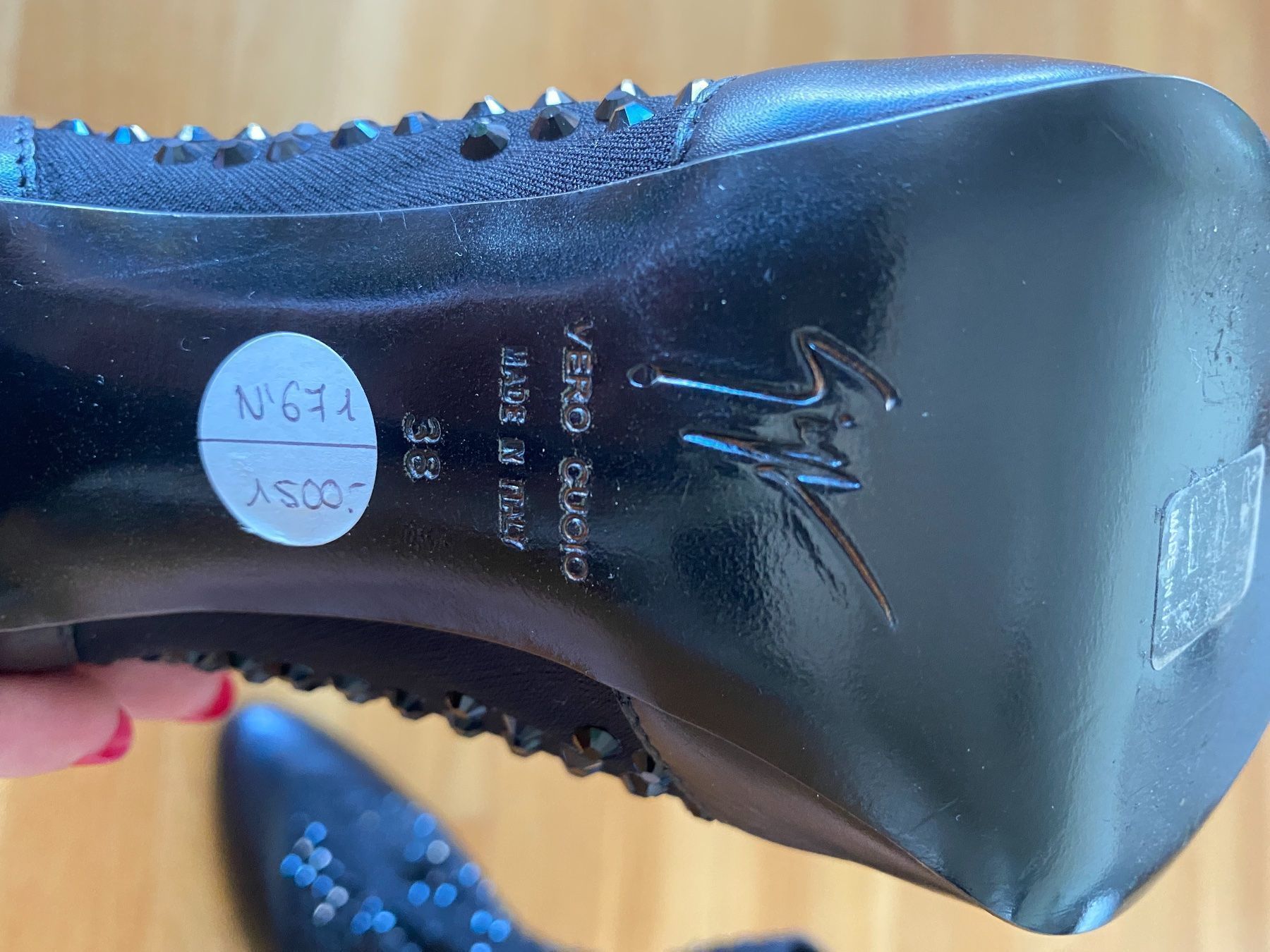 Damenschuhe: Neuwertige Giuseppe Zanotti Stiefel – Neu (gemäss Beschreibung) aus Schmiedrued von visagistinalisha 3