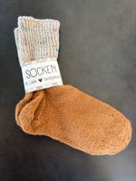 selbst gestrickte Socken 
