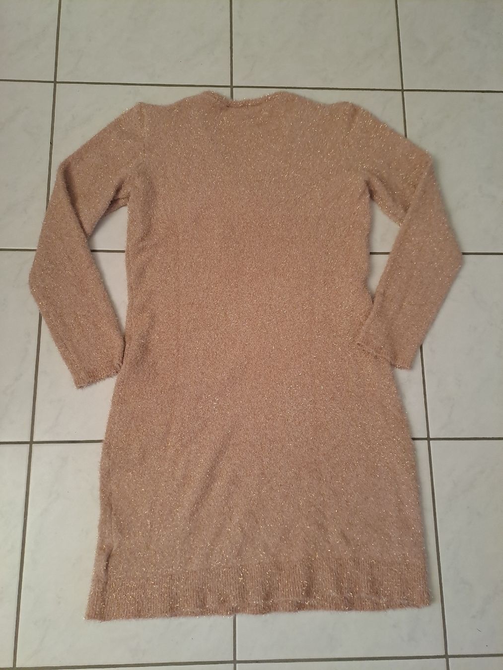 Pullover & Sweatshirts: Langer Damen Strickpullover in Beige mit Glitzeroptik Gr. M – Gebraucht aus Untersiggenthal von Zehni8 1