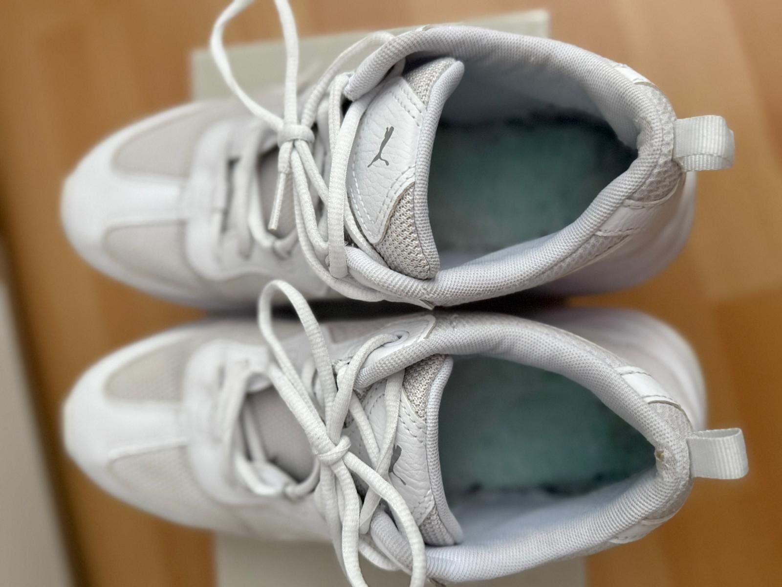 Puma Scarpe da donna: Weisse Puma Sneaker - CILIA, Grösse 40 - gebraucht – Usato da Bachenbülach venduto da Shukkley 4