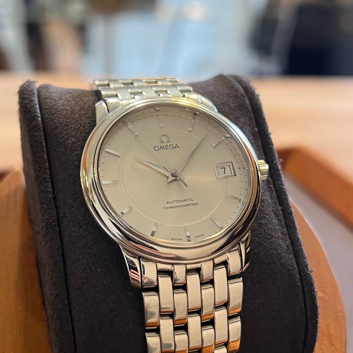 Omega Orologi: Omega De Ville Automatic Chronometer Silver Dial 4500.31 – Usato da Carouge GE venduto da Watchaser 1
