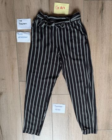 Sommerhose Gr. 164 mit Streifen mit Gurt schwarz/weiss