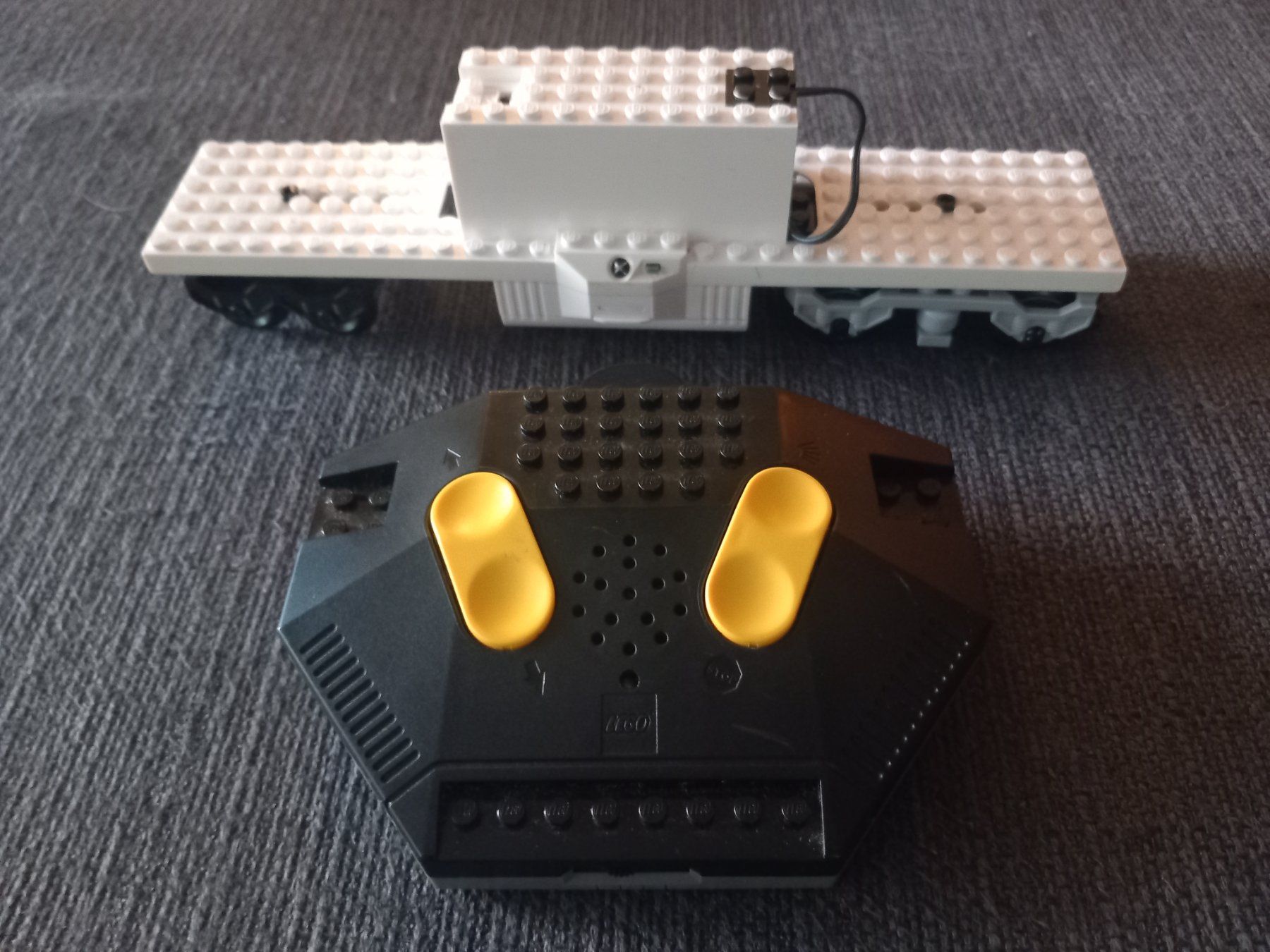 Lego Baukästen: Lego Base pour train RC 7897 avec moteur et Télécommande – Gebraucht aus Bernex von casimali 1