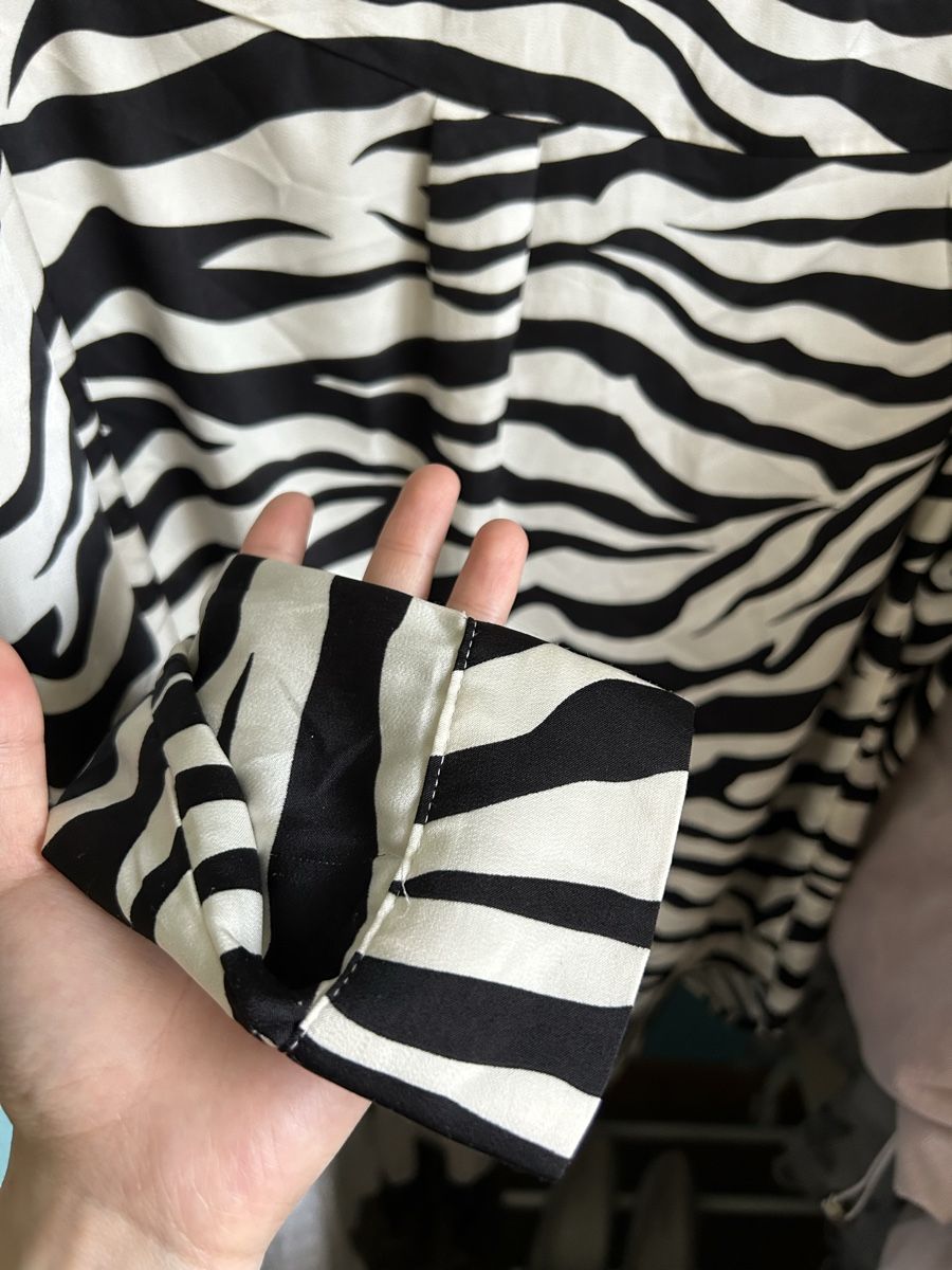 Camicette: Zebra Print Shirt – Nuovo (secondo la descrizione) da Zürich venduto da Mmmico 2