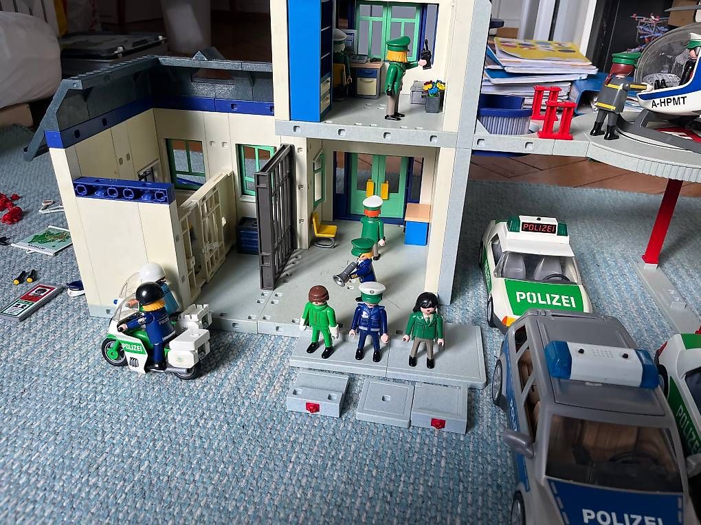 Spielzeuge: Playmobil Polizeistation  – Gebraucht aus Zürich von Donna_Lupa 2