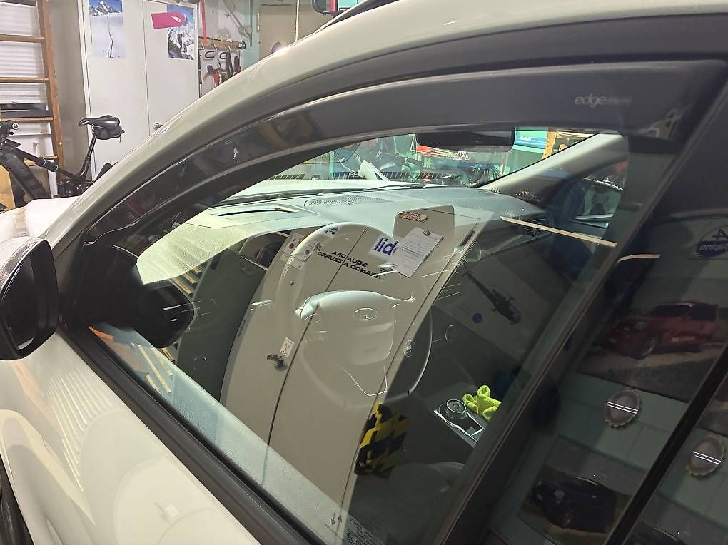 Accessori per altri veicoli: Ford Kuga Windabweiser – Usato da Emmenbrücke venduto da Wir5 2