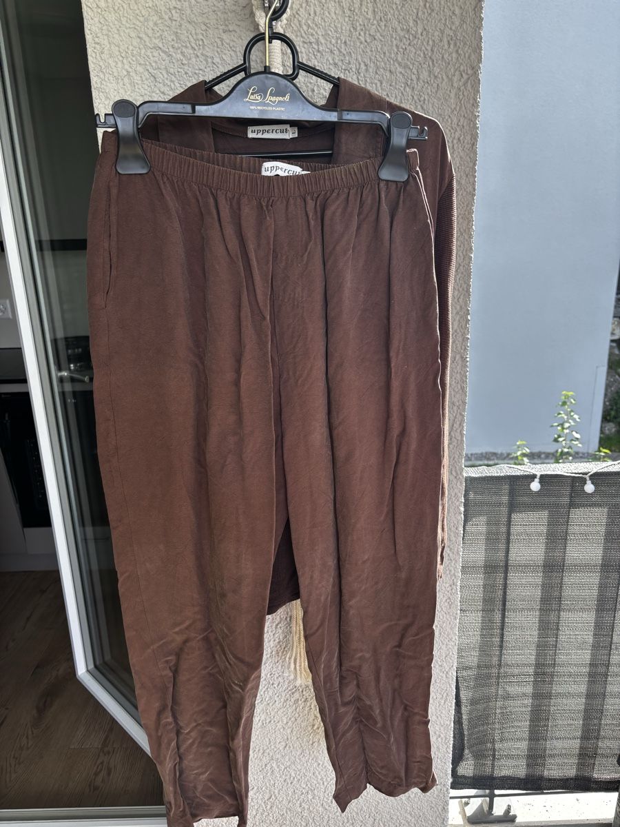 Lots de vêtements: Ensemble Uppercut L – D'occasion à Ostermundigen par Delphine74 4