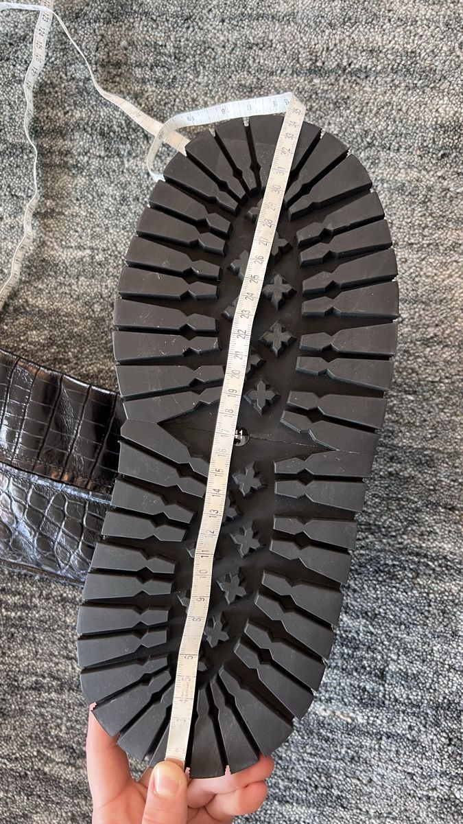 Burberry Scarpe da donna: Burberry Chunky platform long boots size 41 – Nuovo (secondo la descrizione) da Freienbach venduto da cri_9kly 8