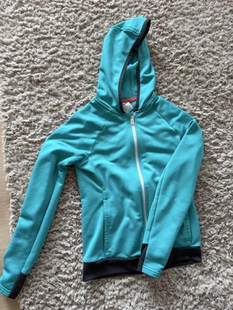 Sportliche Trainerjacke Gr. 152