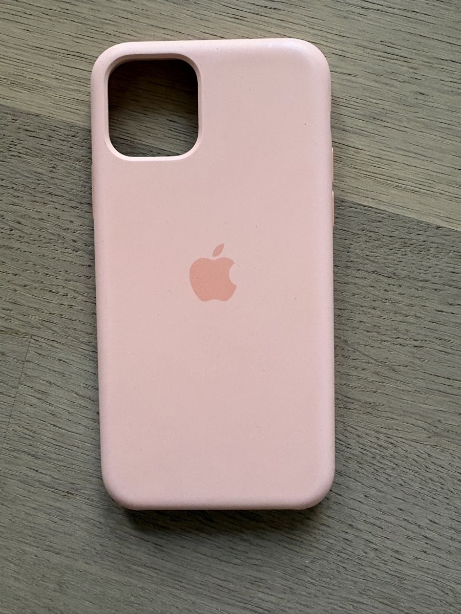 Apple Covers & Schutzfolien: Apple Silicone Case iPhone 11 Pro – Gebraucht aus Bern von Janina.Leandra