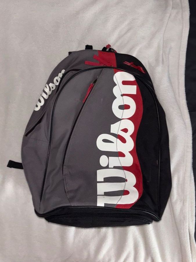 Wilson Zaini: Wilson Tennis-Rucksack grau-rot – Nuovo (secondo la descrizione) da Gunzwil venduto da mel_gd8m