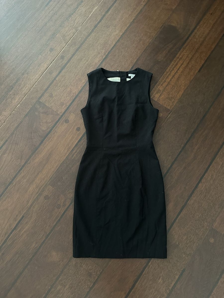 H&M Robes: Etuikleid Gr. 34 – D'occasion à Kilchberg ZH par flami02