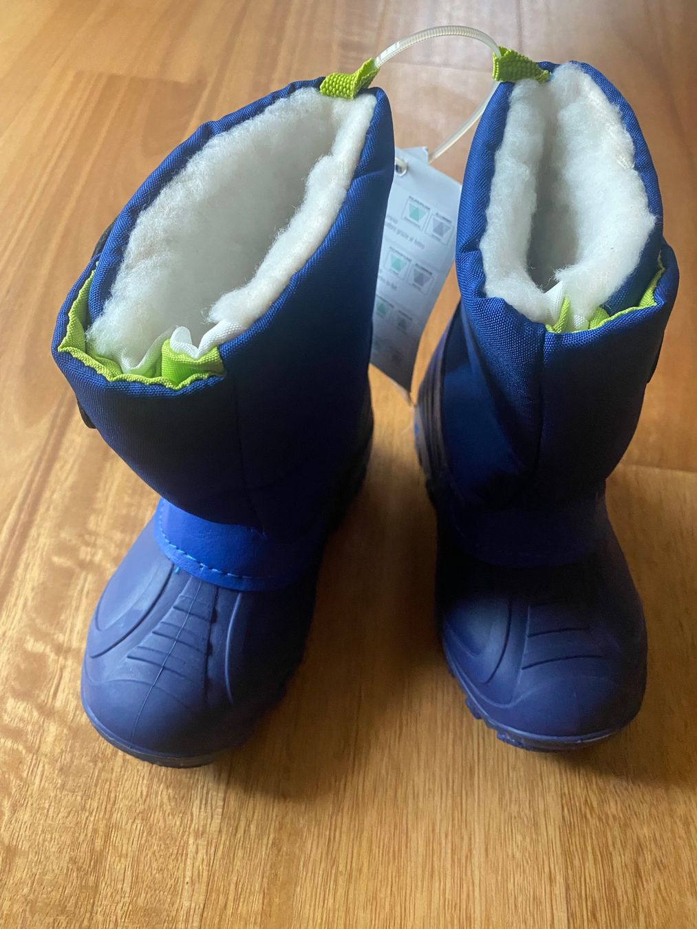Lupilu Scarpe per ragazzi: Kinder Winterstiefel mit Blik-Effekt Gr.24 Neu – Nuovo (secondo la descrizione) da Madetswil venduto da Belka19 2