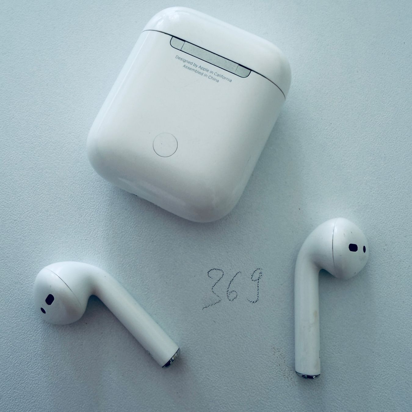 Apple Cuffie: Original Apple AirPods 2 Gen. Wireless Kopfhörer & Case – Usato da Basel venduto da MY.AIRPODS.SHOP 5