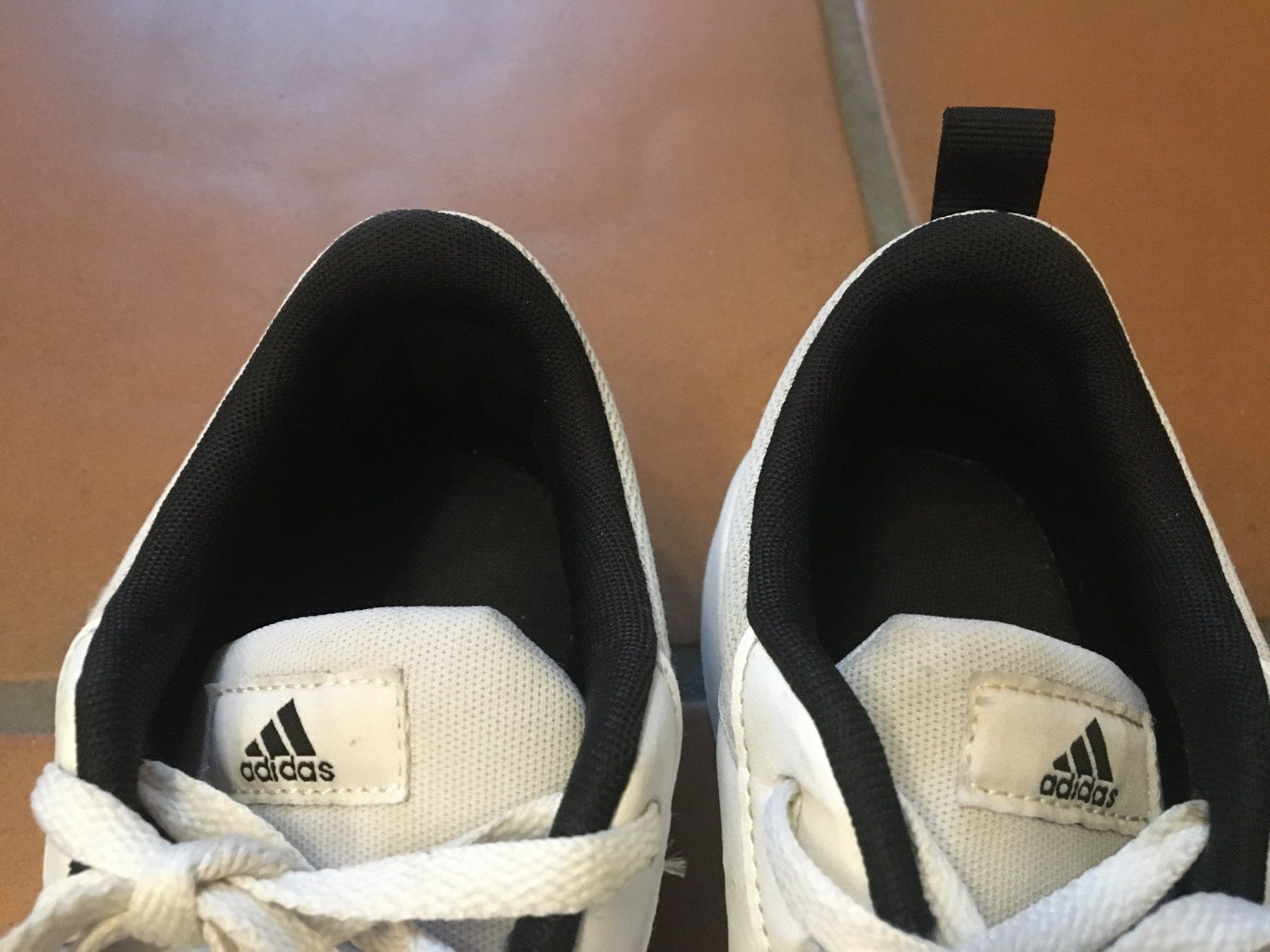 Adidas Scarpe da uomo: Turnschuhe Adidas Grösse 38 2/3 – Usato da Rechthalten venduto da Cheech2 5