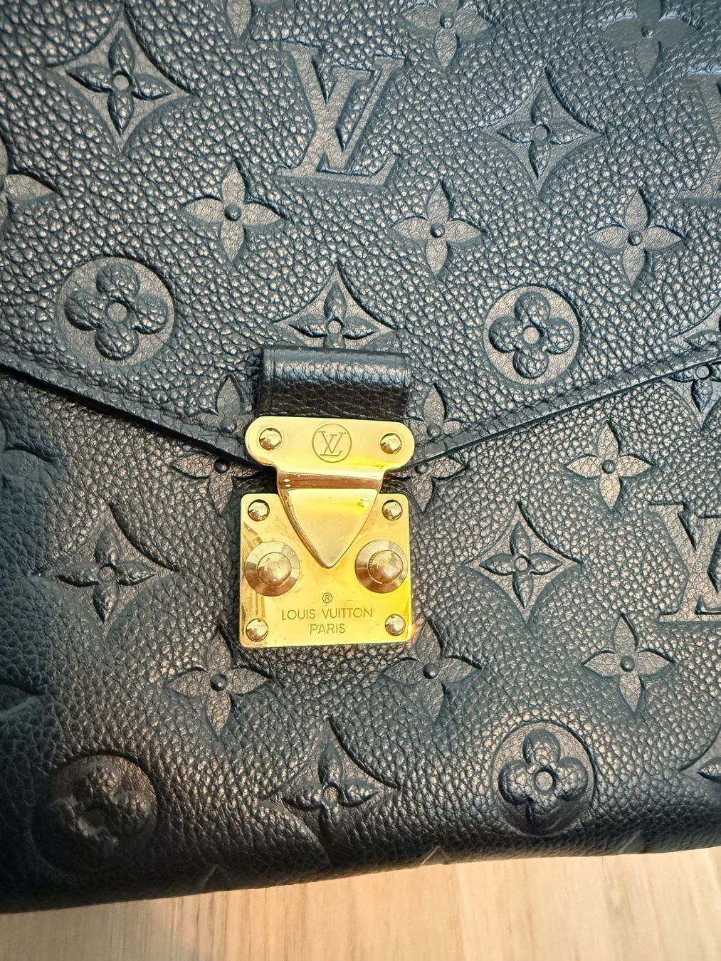 Louis Vuitton Taschen für Damen: Louis Vuitton Métis – Gebraucht aus Cheseaux-sur-Lausanne von maymay2612 5
