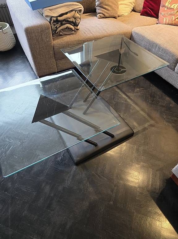 Tische: Design Salon Tisch – Gebraucht aus Studen BE von max_t8g9 1