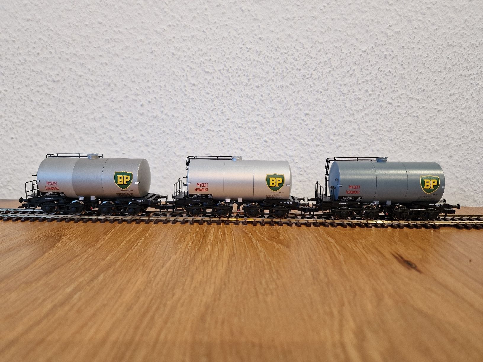 Roco Modelleisenbahnen: SJ BP Tankwagen H0 – Neu (gemäss Beschreibung) aus Matten b. Interlaken von lor_hr9w 6