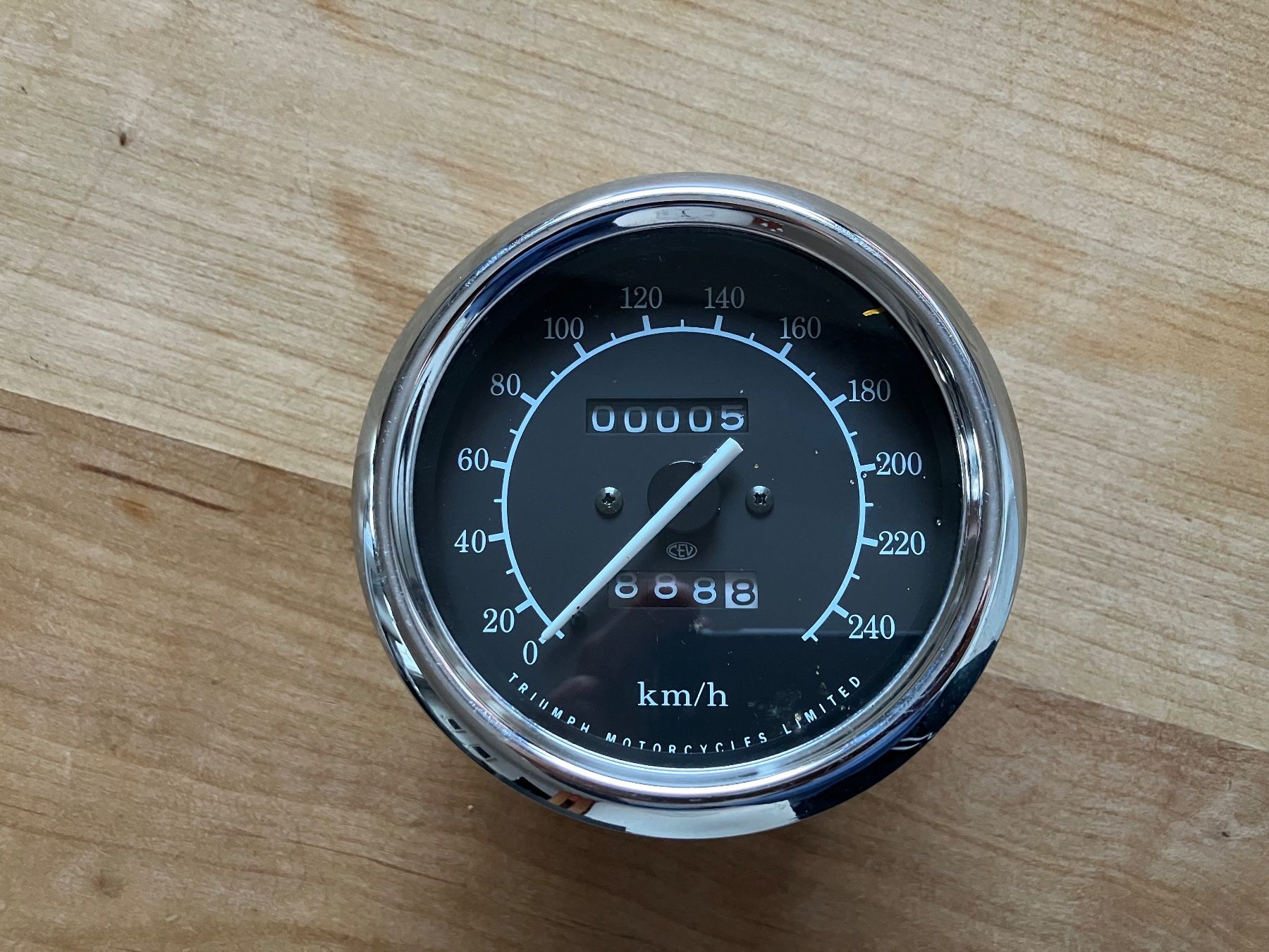 Triumph Alle Motorradersatzteile: Triumph Trophy 900 Tachometer – Gebraucht aus Gommiswald von rockyturn