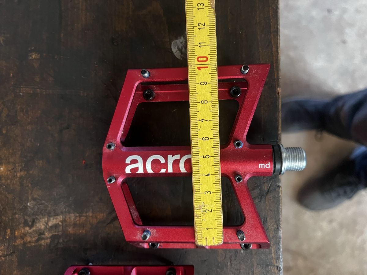 Ersatzteile: Flat Pedal Acros - Top Grip – Gebraucht aus Schönengrund von Oldbutgold93 1