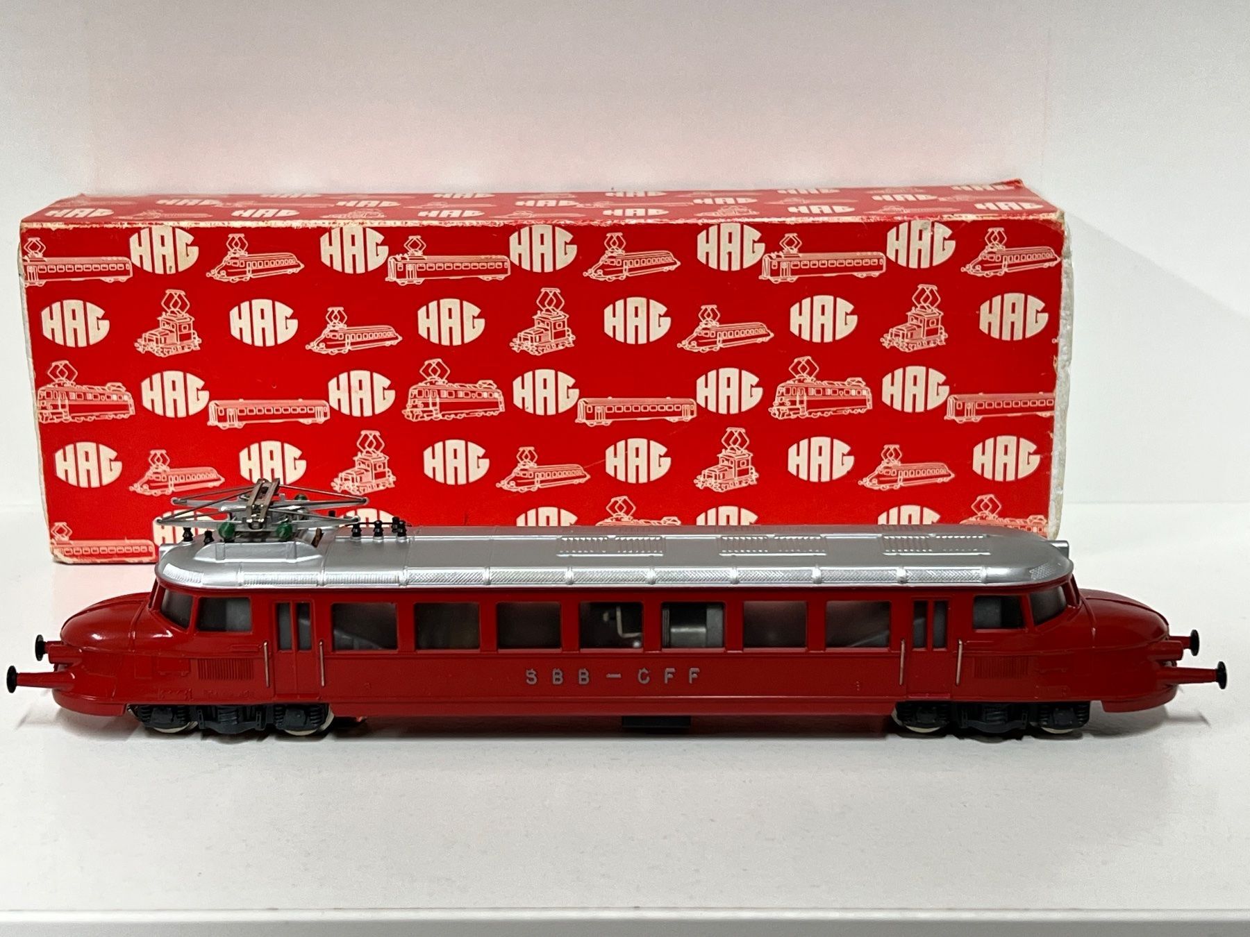 Hag Modelleisenbahnen: HAG Roter Pfeil SBB NR.100 Wechselstrom H0 – Gebraucht aus Neuenhof von ludovicco 1