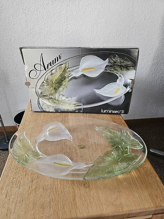 Servierplatten: Glasplatte Arum von Luminarc – Gebraucht aus Birrhard von pas_5sl2