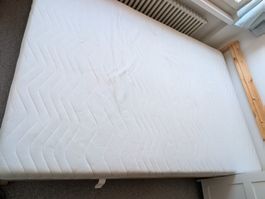 Matratze 140x200 zu verschenken