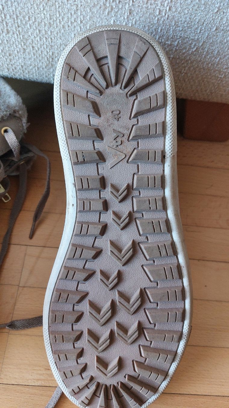 Scarpe da donna: Winter Schuhe, Boots, Grösse 40 – Usato da Veltheim AG venduto da gave04 2