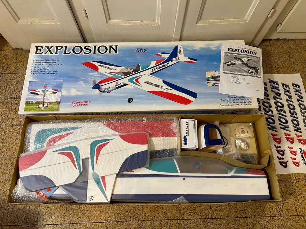 Avion RC Black Horse Model Explosion avec moteur | Kaufen auf Ricardo