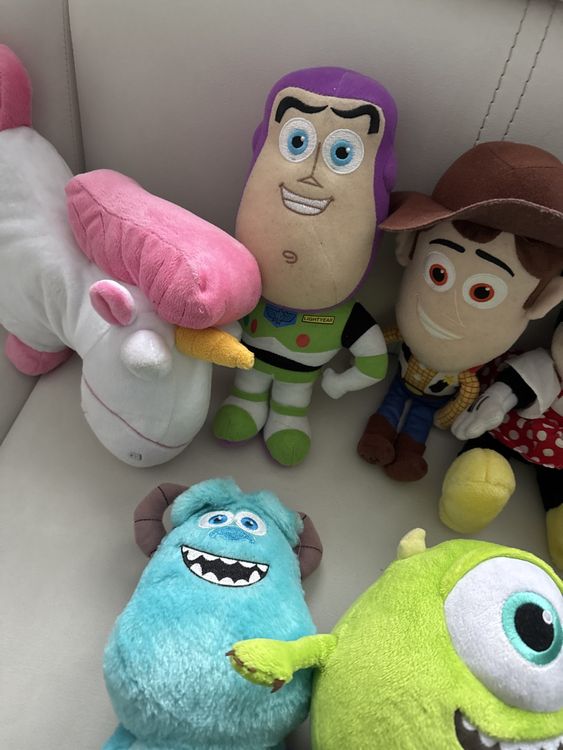 Disney Jouets: 9 Plüschtiere Figuren Disney Einhorn Monster AG Toy Story – D'occasion à Stallikon par Sunday6 1