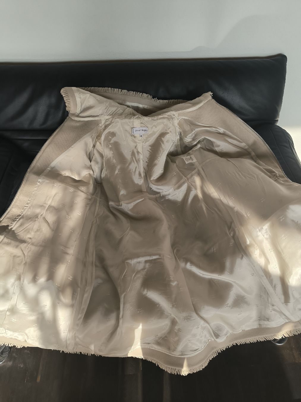 Cappotti: Courrèges Paris, Size 38, Coat, Beige, Top Condition! – Nuovo (secondo la descrizione) da Zug venduto da LindaManga 4